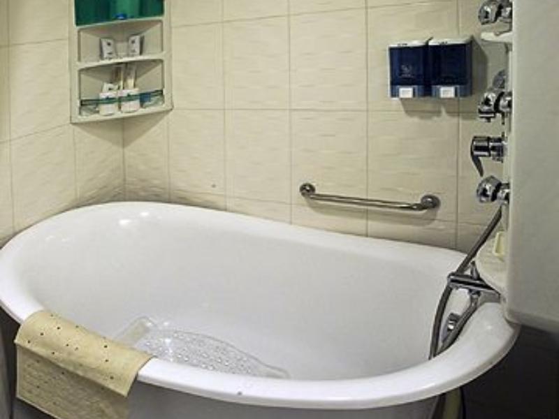 Just Enjoy Business Hotel Tainan Bagian luar foto